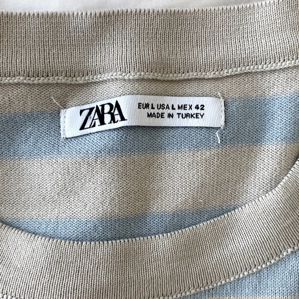 Zara men’s large tee - Picture 5 of 5